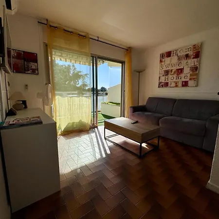 Beau Climatisé Face à La * La Ciotat